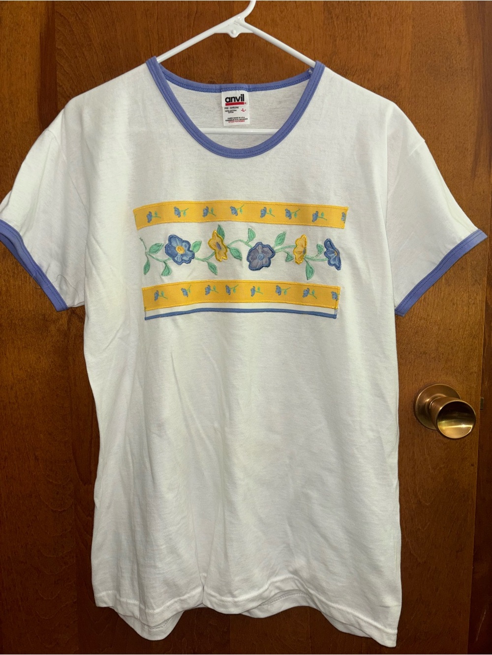 Large vintage grandma Anvil White Tee with Yellow & Purple Floral